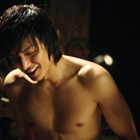 Minh Ho Photo 26