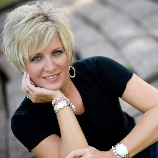Cathy Walker Photo 32