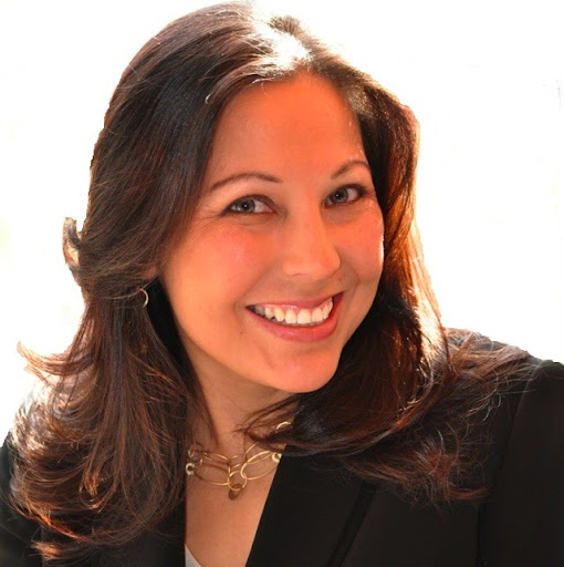 Rebecca Armstrong Photo 14