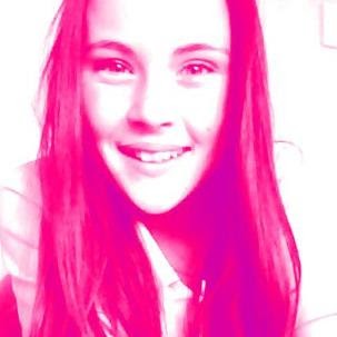 Emily Gates Photo 31