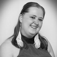 Janelle Ames Photo 9