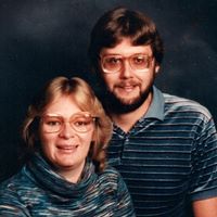 Debbie Browning Photo 17