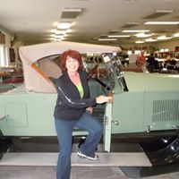 Lisa Pool Photo 33