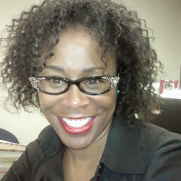 Renee Simmons Photo 27