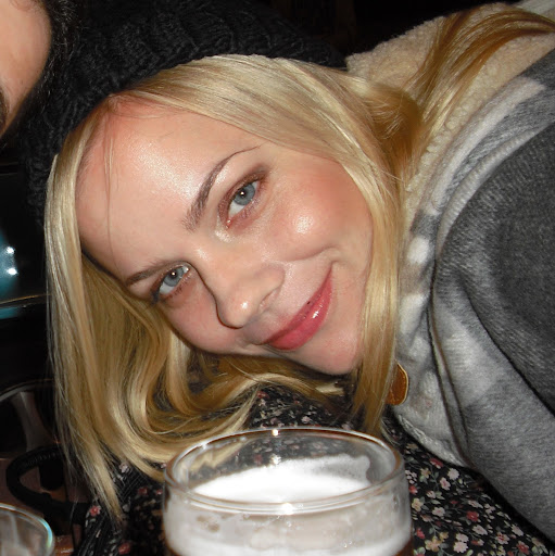 Julia Blackburn Photo 34
