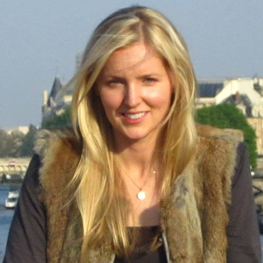 Jennifer Batts Photo 25