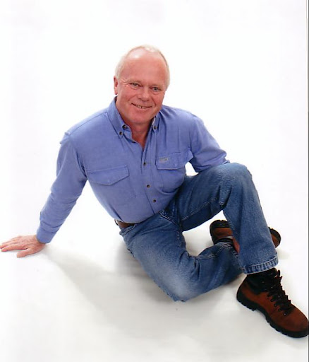 Gary Webb Photo 47