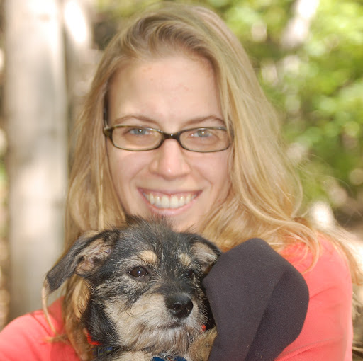 Amy Travis Photo 10