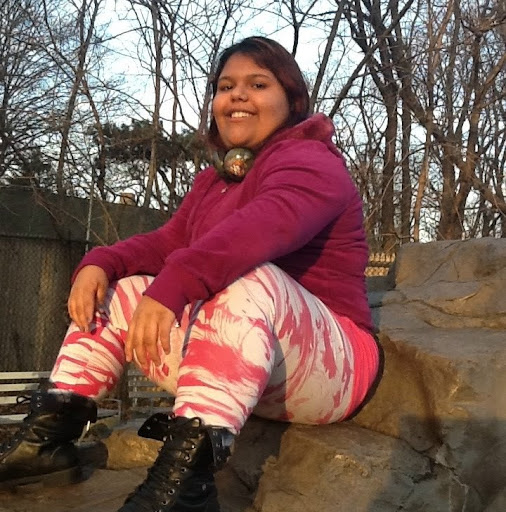 Esmeralda Rivera Photo 37