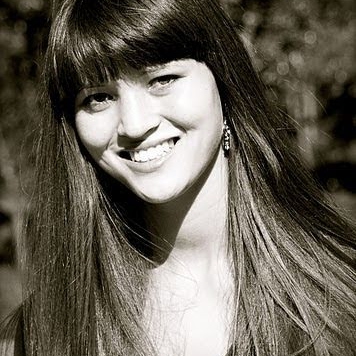 Robin Hinson Photo 4