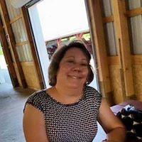 Laurie Meyers Photo 24