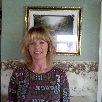 Lisa Meredith Photo 7