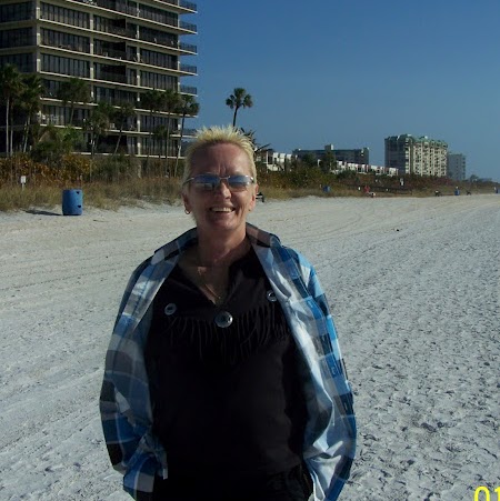 Phyllis Hamilton Photo 20