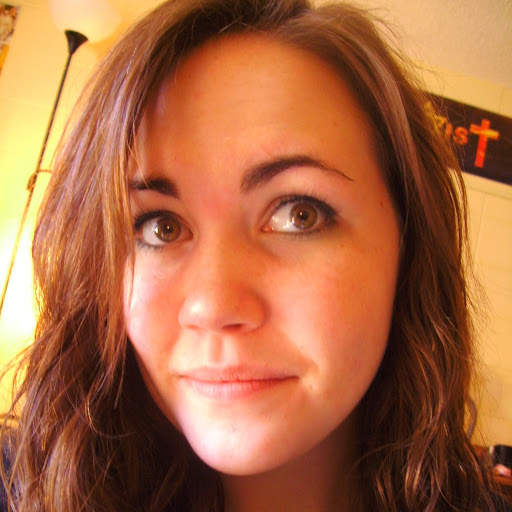 Alyssa Jones Photo 30