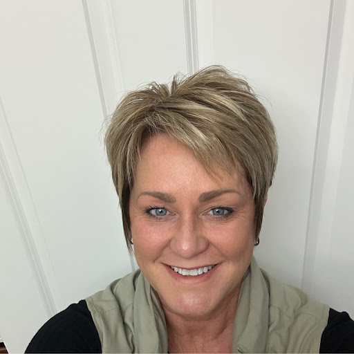 Linda Cochran Photo 34