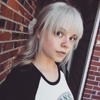 Anna Yates Photo 13