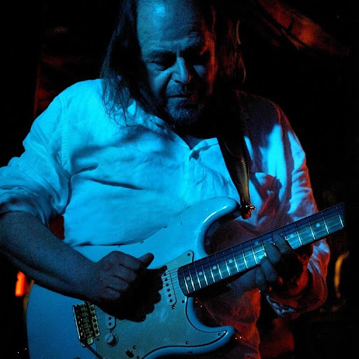 Ray Russell Photo 30