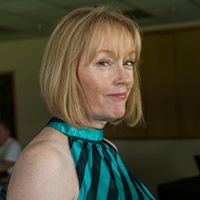 Suzanne Dickinson Photo 25