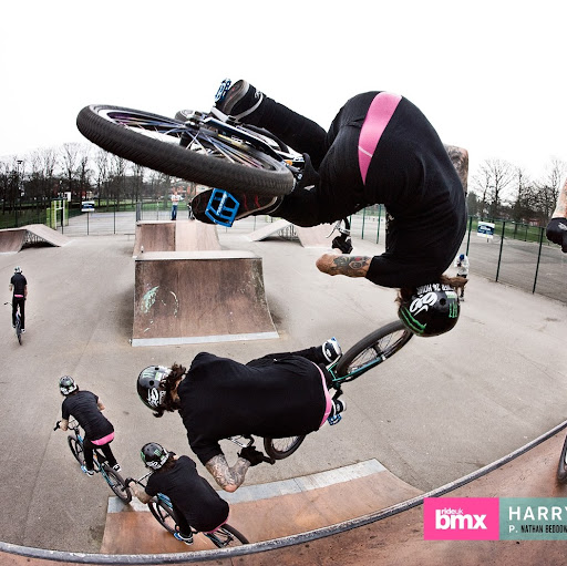 Harry Weir Photo 21