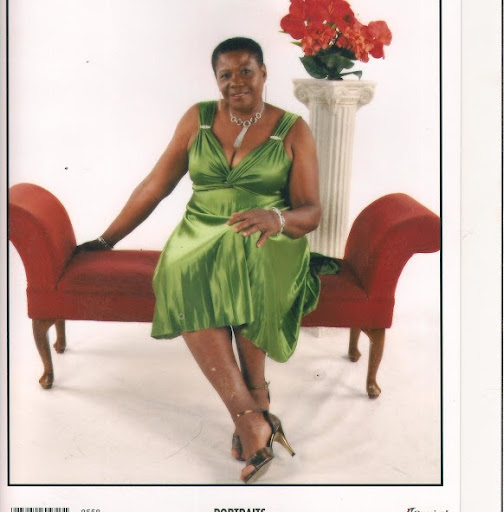 Janice Bradshaw Photo 23