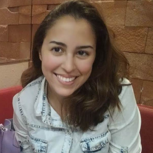Julie Maciel Photo 3