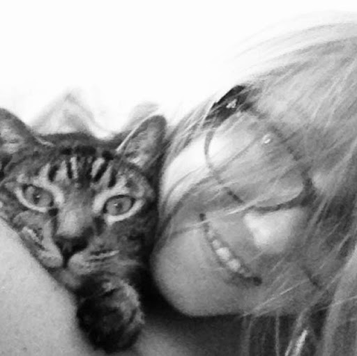 Alyssa Campbell Photo 24