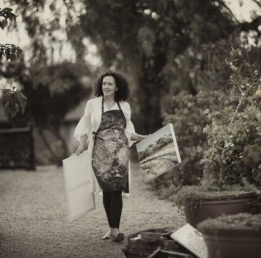 Jacqueline Coates Photo 4