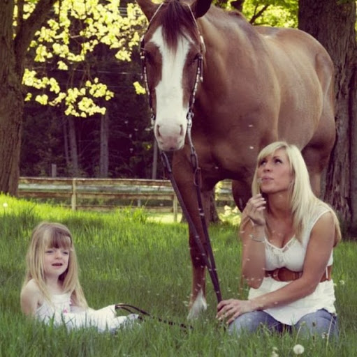 Michele Fitzgerald Photo 34