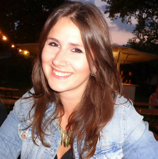 Rebecca Goss Photo 6