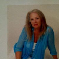 Robin Levine Photo 26