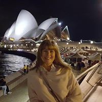 Lesley Ellis Photo 37