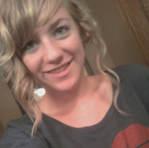 Brooke Rowley Photo 22