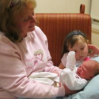 Linda Hallman Photo 26