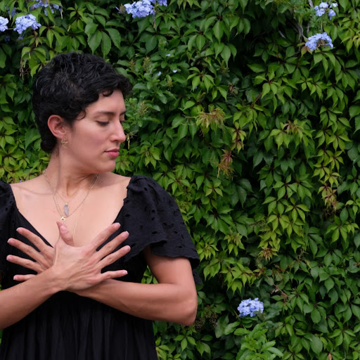 Victoria Zazueta Photo 3