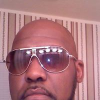 Levy Robinson Photo 2