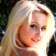 Shannon Clark Photo 16