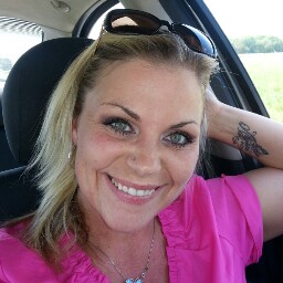 April Carter Photo 26