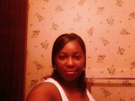 Alicia Davis Photo 18