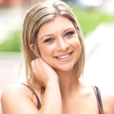 Leah Lewis Photo 36