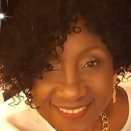 Vivian Cox Photo 32