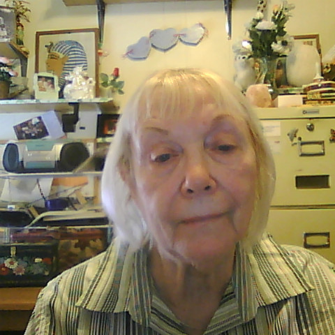 Betty Holmes Photo 21