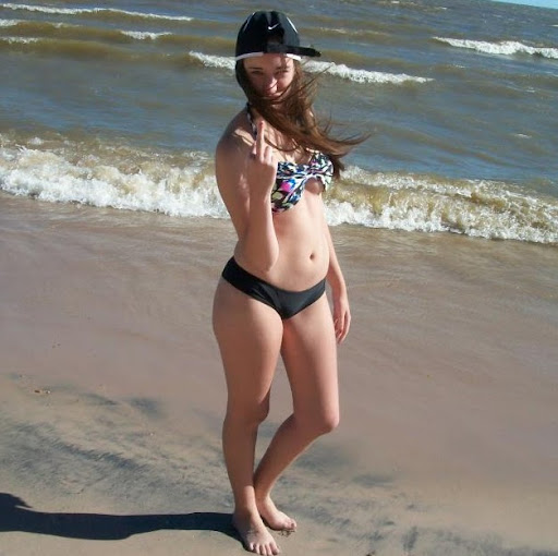 Amelia Castro Photo 31