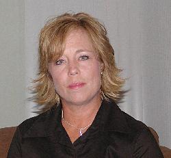 Julie Frame Photo 13