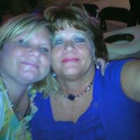 Julie Guest Photo 12