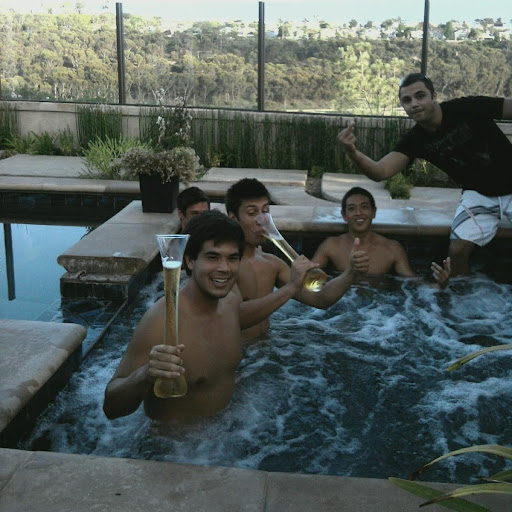 Nick Rogers Photo 12