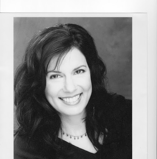 Carol Winston Photo 38