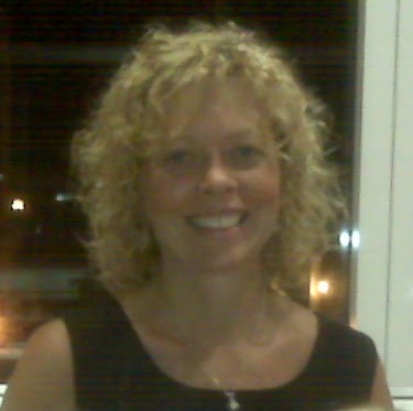 Elizabeth Hatfield Photo 28