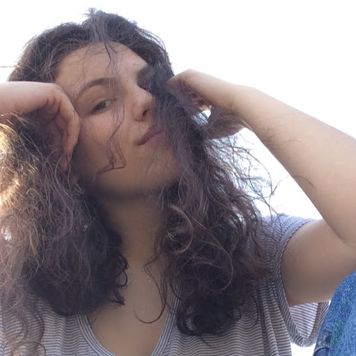 Clara Gomez Photo 2