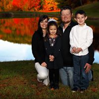 Kristen Hicks Photo 12