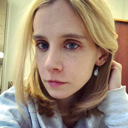 Elizabeth Benson Photo 22